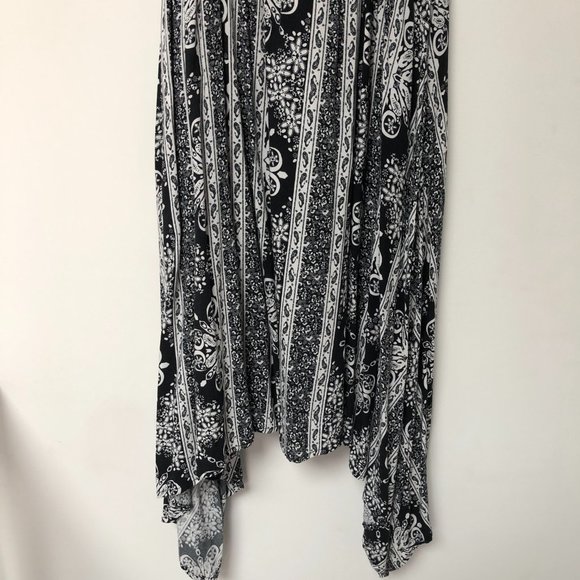 H&M Asymmetrical Black & White Paisley Dress with Adjustable Spaghetti Straps - Picture 5 of 13